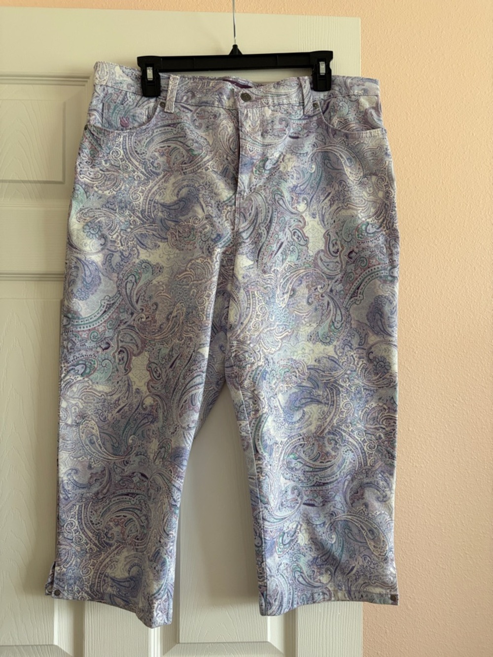 Gloria Vanderbilt Lavender Paisley Relaxed Men’s Jeans